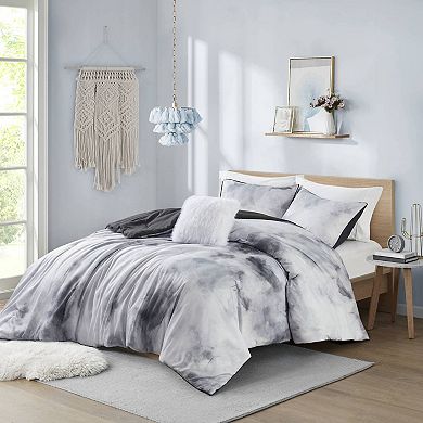 Intelligent Design Karissa Watercolor Tie Dye Antimicrobial Comforter Set with Shams