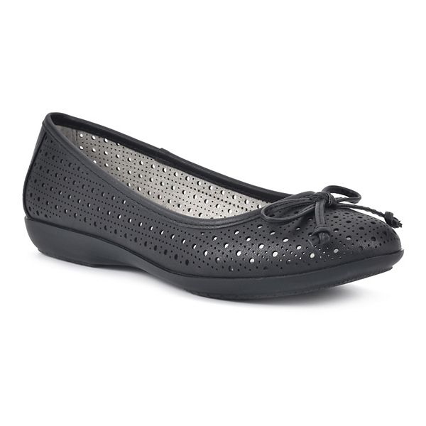 Cliffs by White Mountain Cheryl Women's Flats