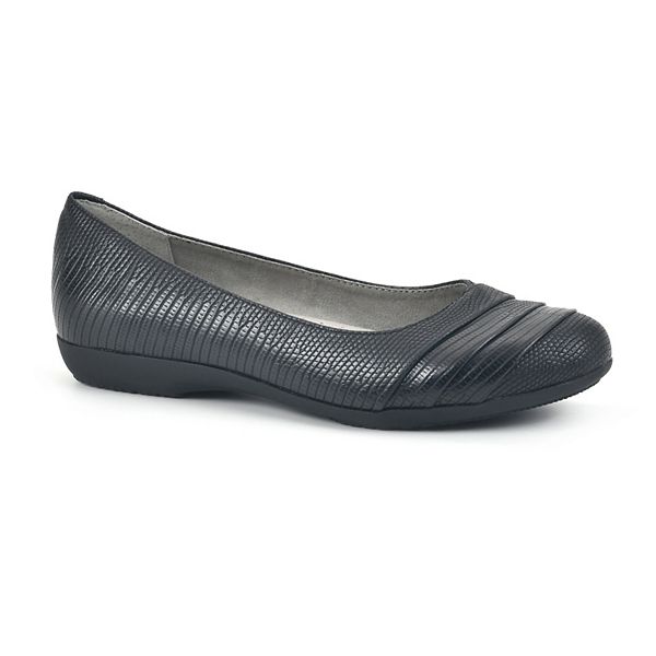 Cliffs by White Mountain Clara Women's Ballet Flats