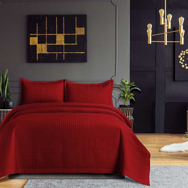 Tribeca Naples Oversized Solid Quilt Set with Shams, Red, King Set