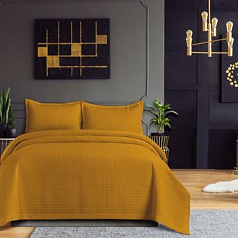 Tribeca Living Naples Oversized Solid Quilt Set with Shams