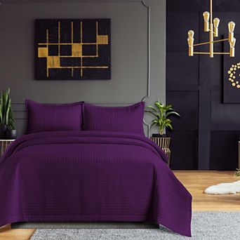 Tribeca Living Naples Oversized Solid Quilt Set with Shams