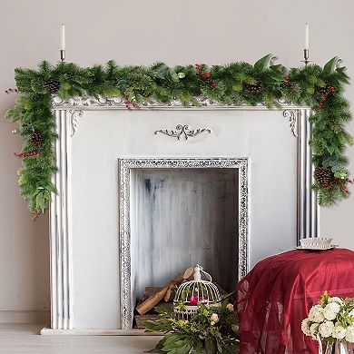 PULEO INTERNATIONAL 9' x 10" Decorated Christmas Garland with 180 Tips