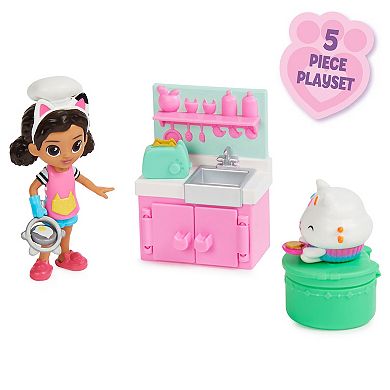 Cool Maker Gabby's Dollhouse Lunch and Munch Kitchen Set with 2 Toy Figures