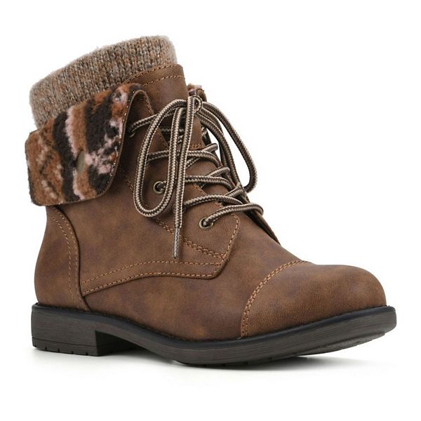 Women's Cliffs by White Mountain, Duena Ankle Boot - Wide Width