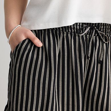 Juniors' Plus Size SO® Smocked Shorts