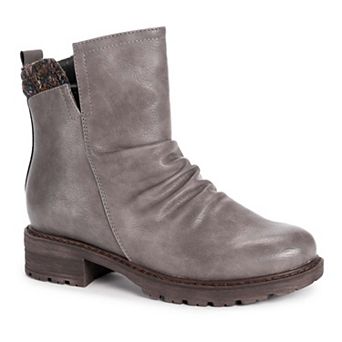 MUK LUKS Logger Banff Women's Ankle Boots