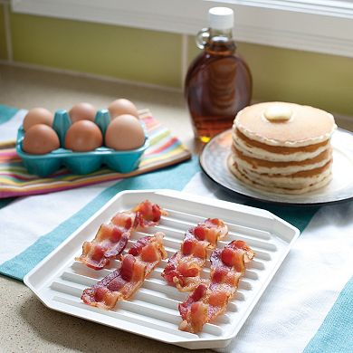 Food Network™ Microwave Bacon Tray with Lid