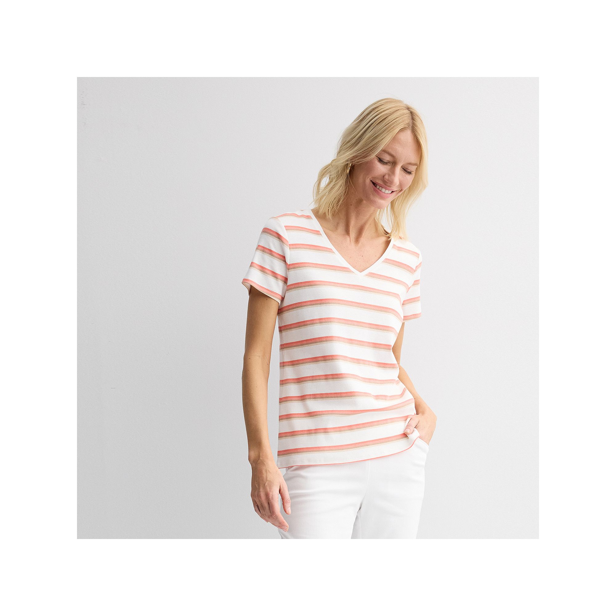Petite Croft & Barrow® Essential V-Neck Tee, Womens, Size: XS Petite, Pin