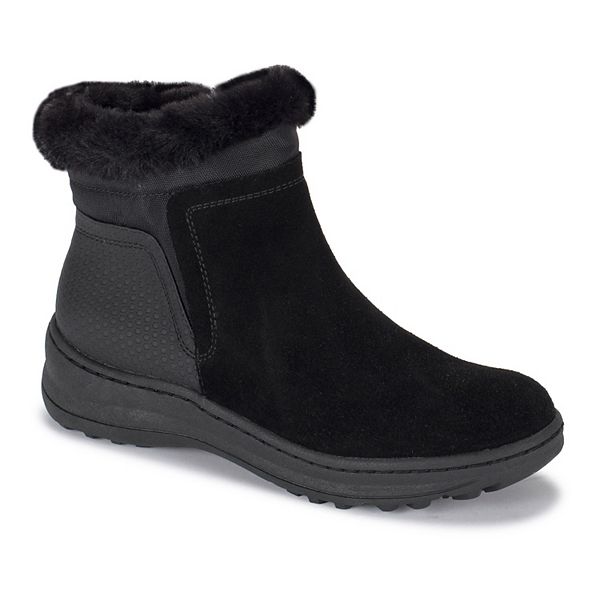 do baretraps boots run small