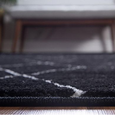 Unique Loom Geometric Trellis Frieze Rug