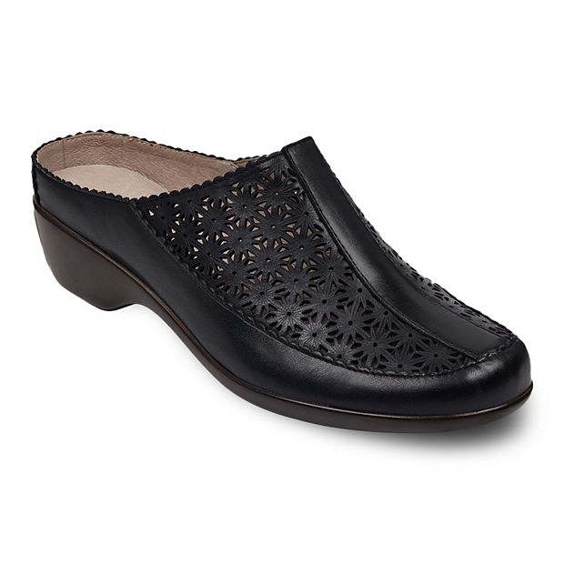 Perforated 2024 leather mules