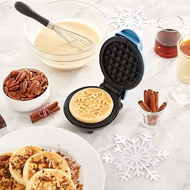 Dash Snowflake Mini Waffle Maker