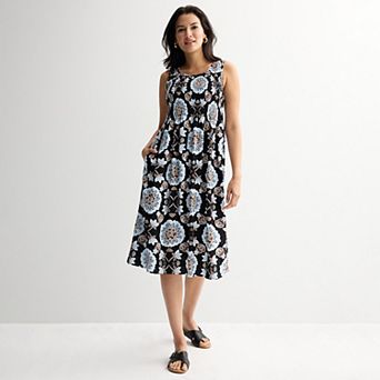 Petite Croft & Barrow® Smocked Midi Dress