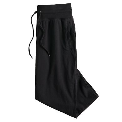 Petite Tek Gear® Essential Straight-Leg Workout Capris