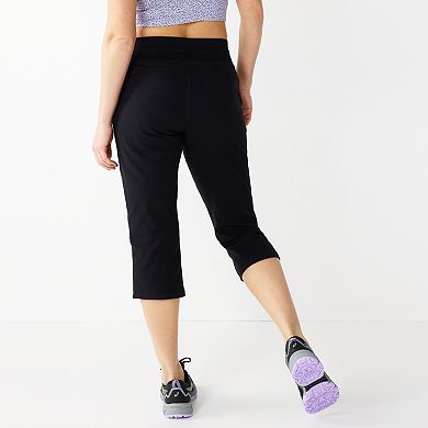 Petite Tek Gear® Essential Straight-Leg Workout Capris