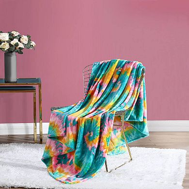 Betsey Johnson Tie Dye Love Blanket