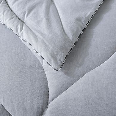 Waverly Down-Alternative Comforter