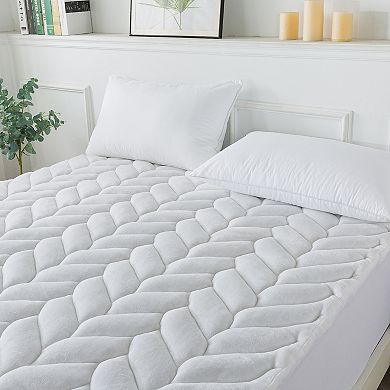 Waverly Micromink Down-Alternative Comforter