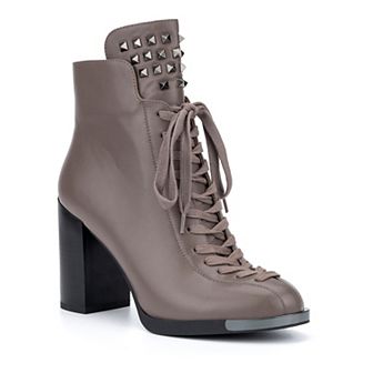 Torgeis Nubis Women's Studded Ankle Boots