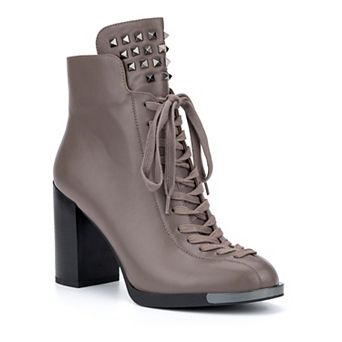 Torgeis Nubis Women's Studded Ankle Boots