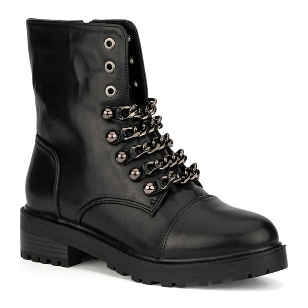 Chain deals combat boots