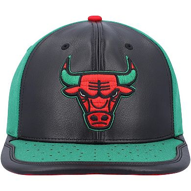 Men's Mitchell & Ness Black/Green Chicago Bulls Day One Snapback Hat