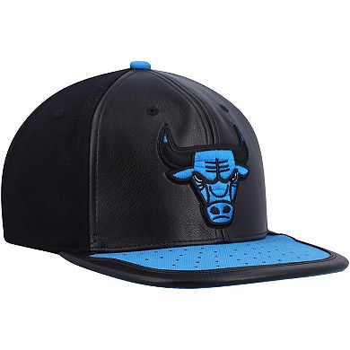 Men's Mitchell & Ness Black/Royal Chicago Bulls Day One Snapback Hat