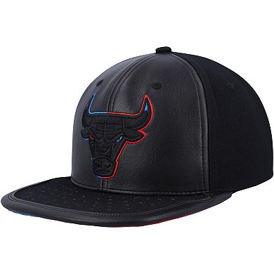 Men's Mitchell & Ness Black Chicago Bulls Day One Snapback Hat