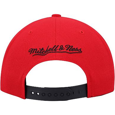 Men's Mitchell & Ness Black/Red Chicago Bulls Day One Snapback Hat