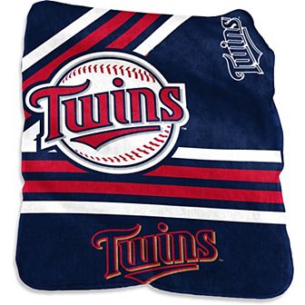 Minnesota Twins 50'' x 60'' Plush Raschel Throw Blanket