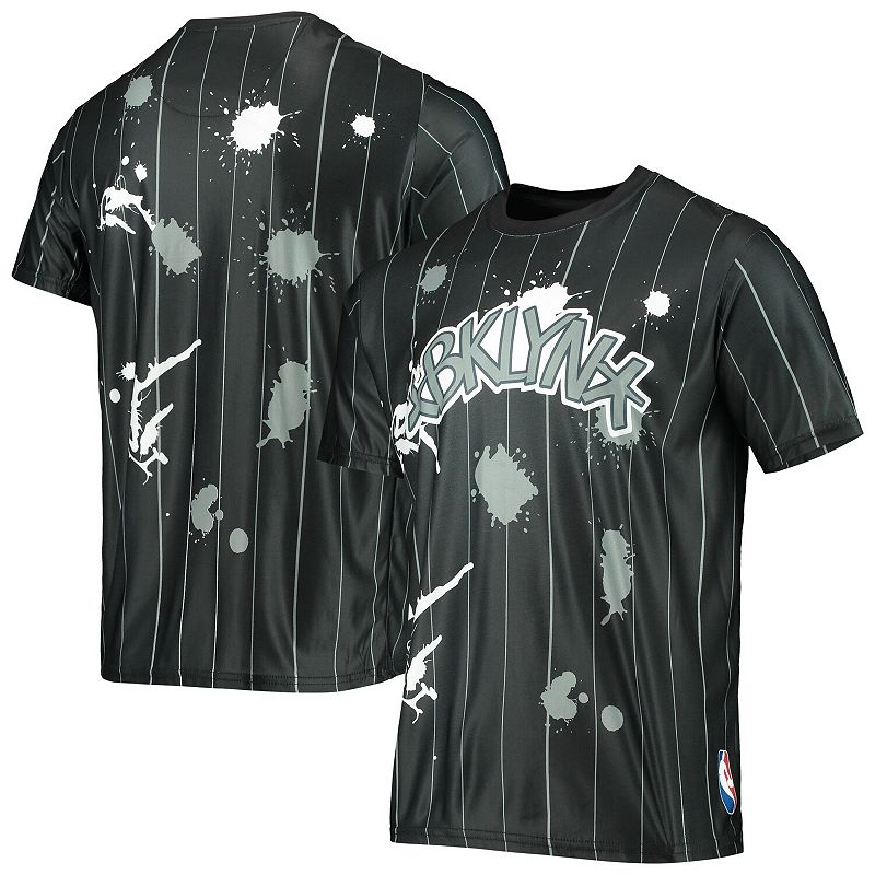 Mens Black Brooklyn Nets Striped Splatter T-Shirt, Size: Medium
