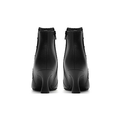 Clarks® Kataleyna Madi Women's Leather Pointed Toe Ankle Boots