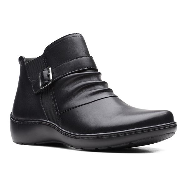 Clarks womens cheap boots clearance