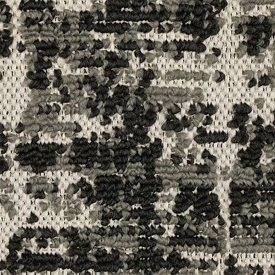 StyleHaven Trevor Traditional Border Indoor Outdoor Rug