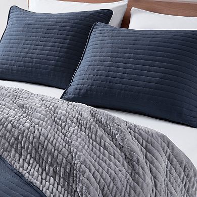 Avondale Manor Terri Quilt Set with Shams