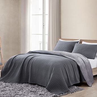 Avondale Manor Terri Quilt Set with Shams