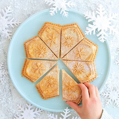 Nordic Ware Snowflake Shortbread Pan