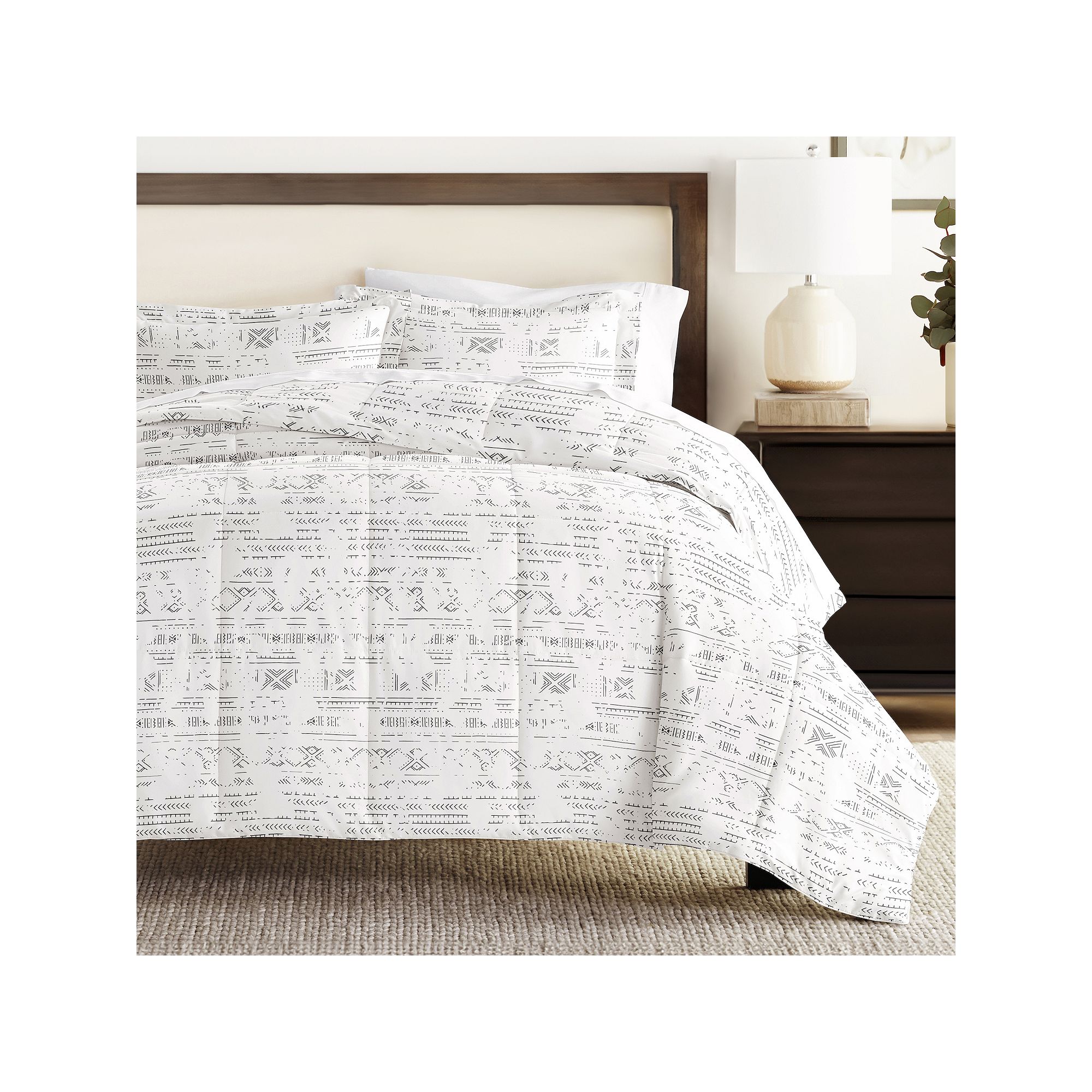 Home Collection Premium Ultra Soft Distressed Field Down-Alternative Comfor