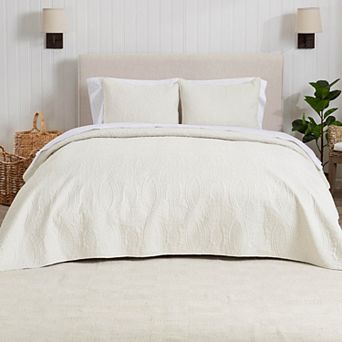 Madelinen® Clara Pinsonic Medallion Quilt Set with Shams