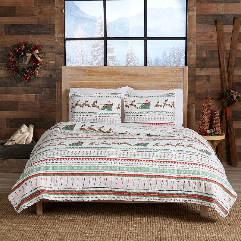 Great Bay Home Festive Holiday Quilt Set with Shams, Multicolor, Full/Queen