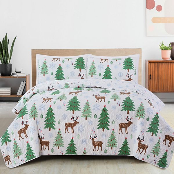 Madelinen® Holly Collection Christmas Quilt Set with Shams
