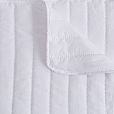 Madelinen Virginia Solid Quilt Set with Shams