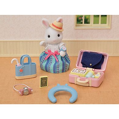Calico Critters Snow Rabbit Mother's Weekend Travel Dollhouse Playset with Figure and Accessories