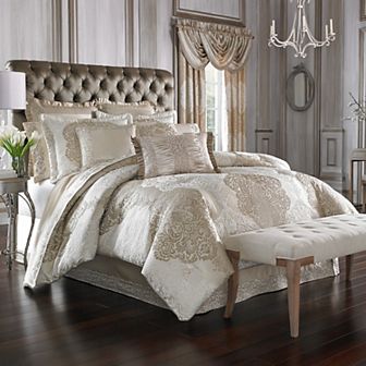 Five Queens Court Lambert Comforter Set with Shams