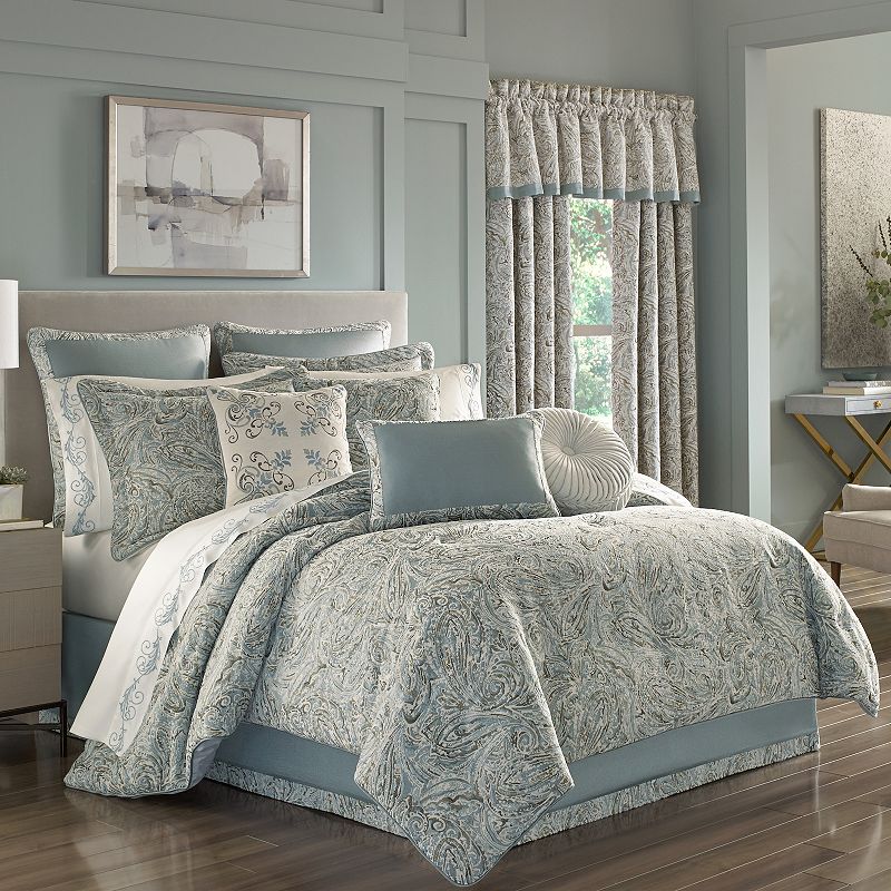 Five Queens Court Garrison Comforter Set Queen