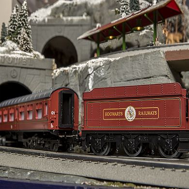 Lionel Harry Potter Hogwarts Express Electric O Gauge Train Set with Bluetooth 5.0