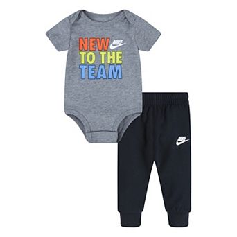 Baby Boy Nike "New to the Team" Graphic Bodysuit & Jogger Pants Set