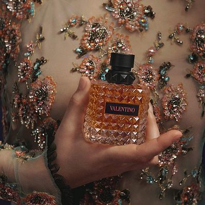 Valentino Born in Roma Coral Fantasy Eau de Parfum Travel Spray