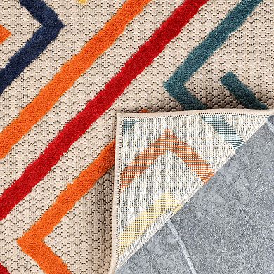 Superior Geometric Indoor/ Outdoor Area Rug